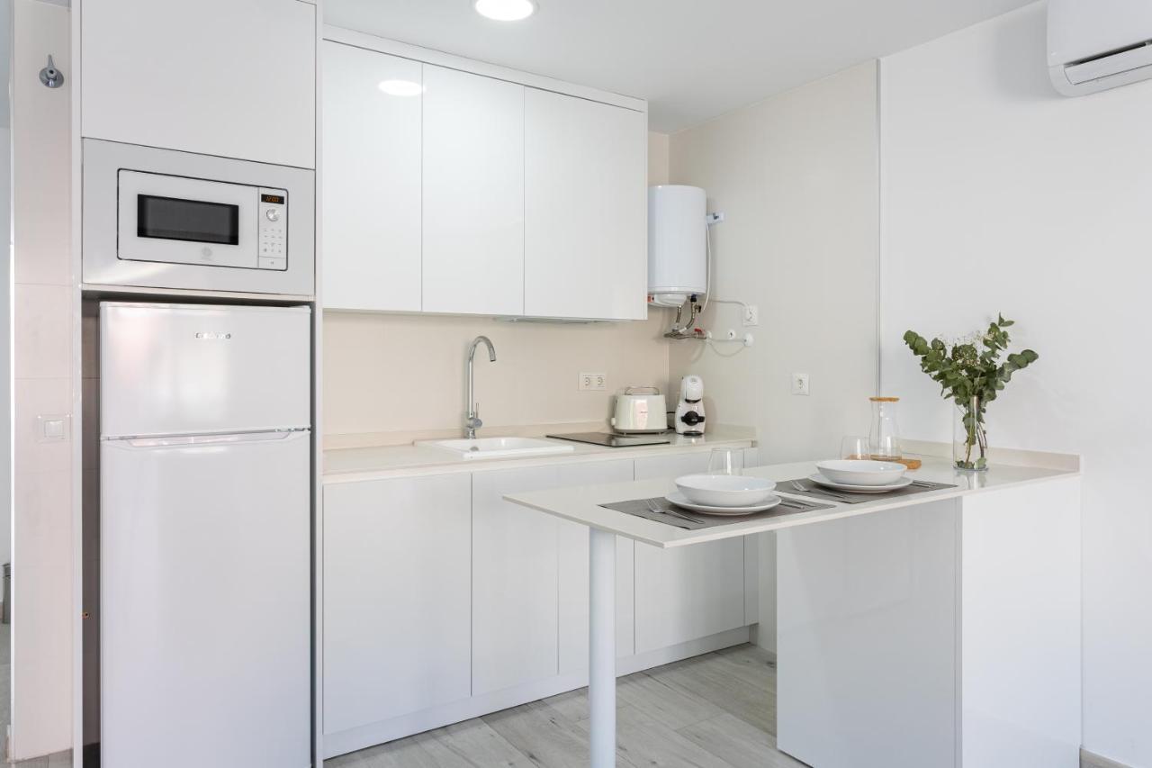 Apartamentos La Pelusa 马拉加 外观 照片